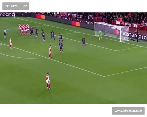 阿森纳多打一人未能取胜,暴露定位球防守隐患 阿森纳多打一人未能取胜,暴露定位球防守隐患